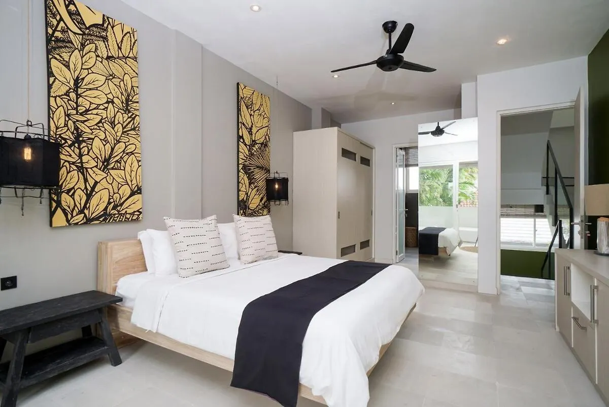 4Br Group Holiday, Walk To Fitness, Food, Beach Seminyak  Villa Seminyak (Bali)