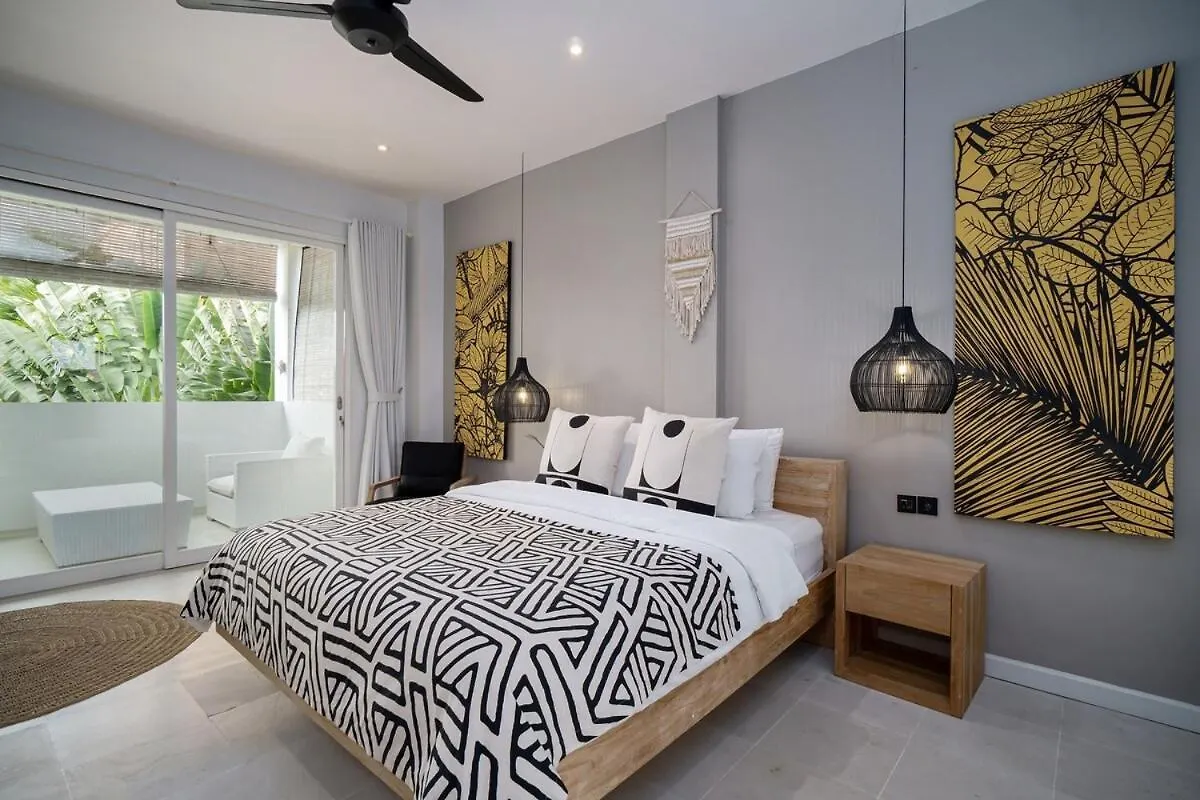 Villa 4Br Group Holiday, Walk To Fitness, Food, Beach Seminyak