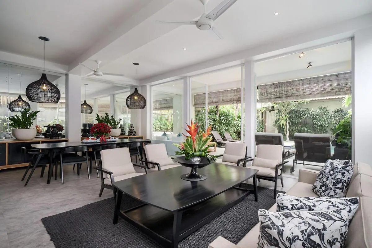 4Br Group Holiday, Walk To Fitness, Food, Beach Seminyak  Seminyak (Bali)
