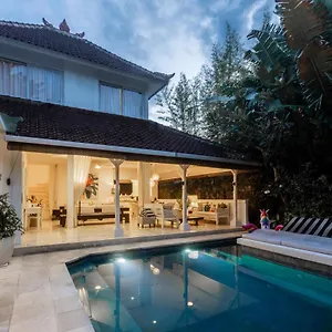 Esha Drupadi Seminyak (Bali)