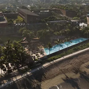 5* Resort Potato Head &
